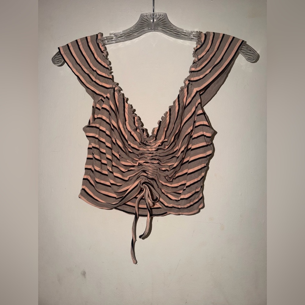 2 Ruched Crop Top Bundle - Picture 8 of 11